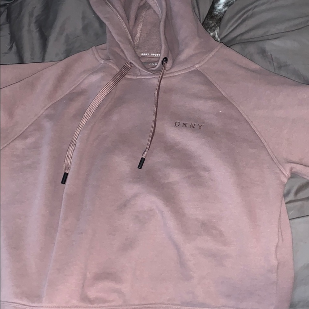 New DKNY pullover sweater